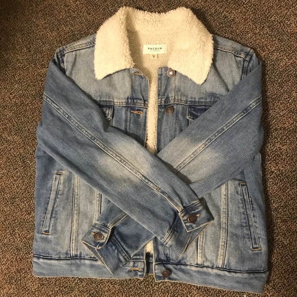 Women’s Fur Lined Denim Jacket - Picture 2 of 2